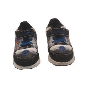 Marvel Black & White Tennis‎ Shoes Light Up While Walking Youth Size 8 Avengers